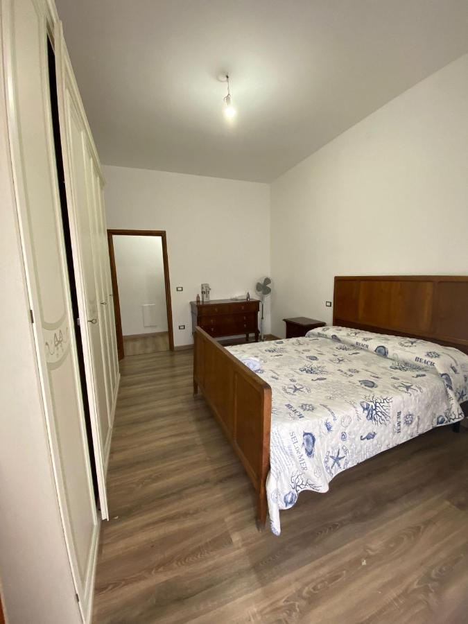 La Casa Di Gianfry Apartment Paola Exterior photo